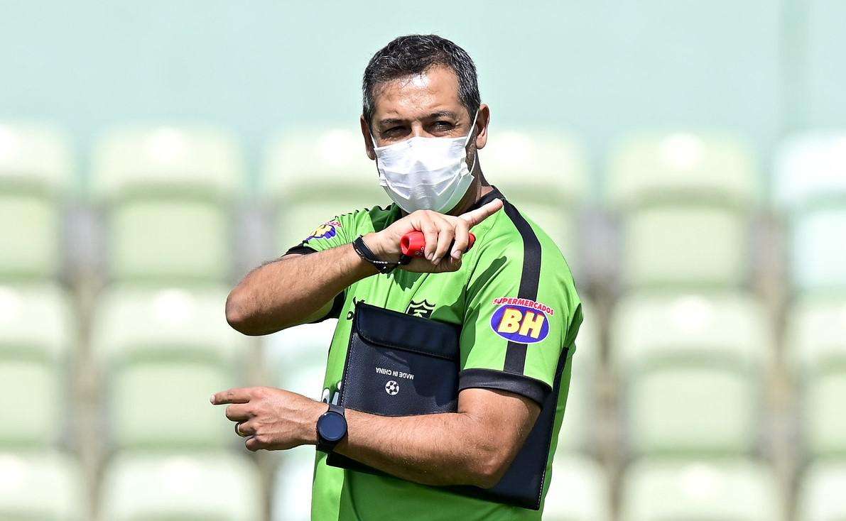 Após nova derrota, América anuncia a demissão do técnico Marquinhos Santos - Superesportes