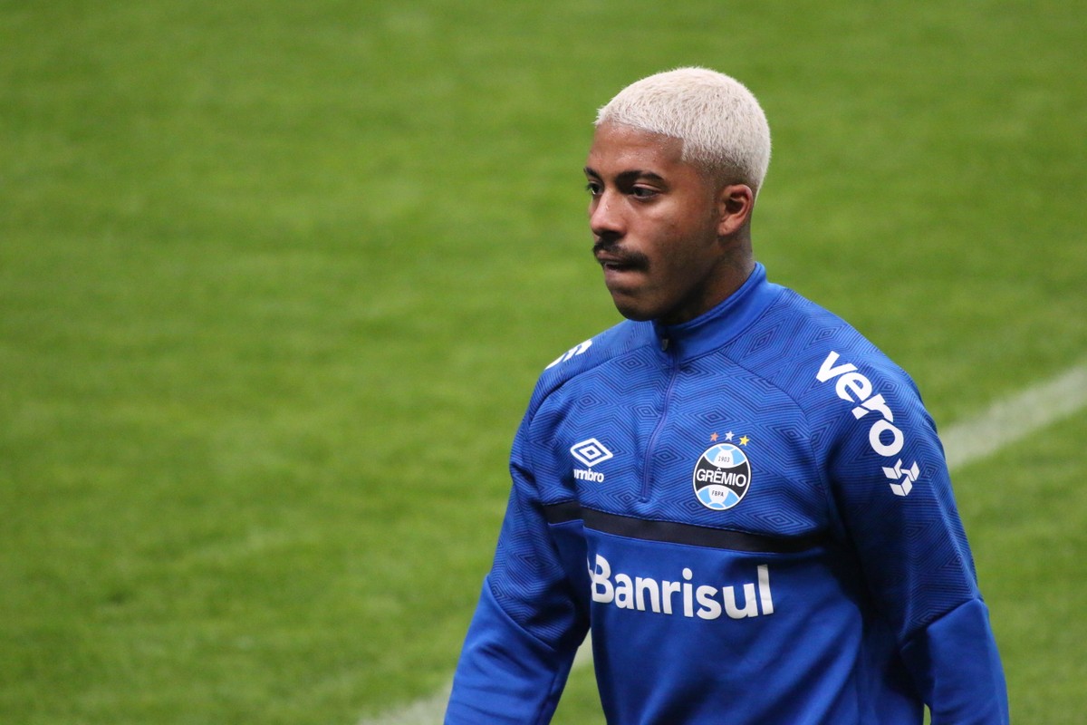 Avaí encaminha acerto por empréstimo com o meia Jean Pyerre, do Grêmio - Globo.com