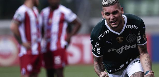Com 4 de Navarro e golaços de Veiga, Palmeiras goleia I. Petrolero por 8x1 - UOL Esporte