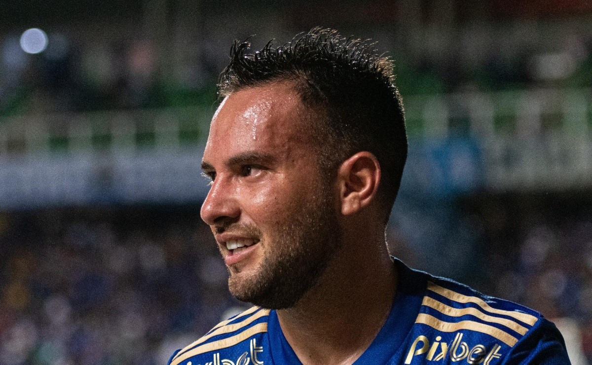 Cruzeiro aceita ceder Giovanni para Ponte Preta em troca de atacante do clube paulista - Bolavip Brasil