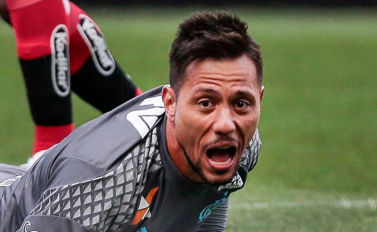 Diego Alves e mais dois: torcida do São Paulo ‘se divide’ sobre contratações de medalhões - Bolavip Brasil