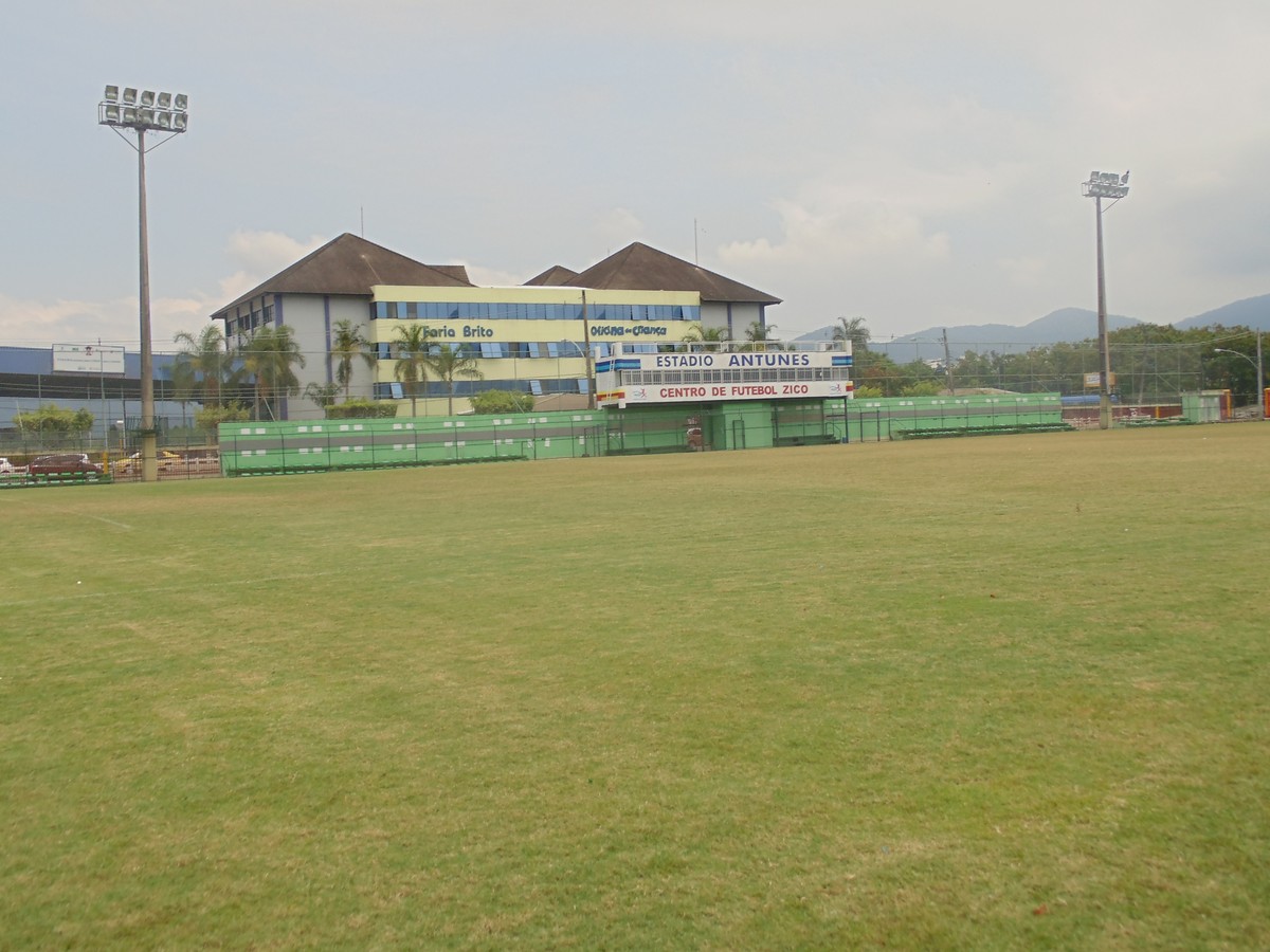Luís Castro revela negociação do Botafogo com o Centro de Treinamentos de Zico - Globo.com