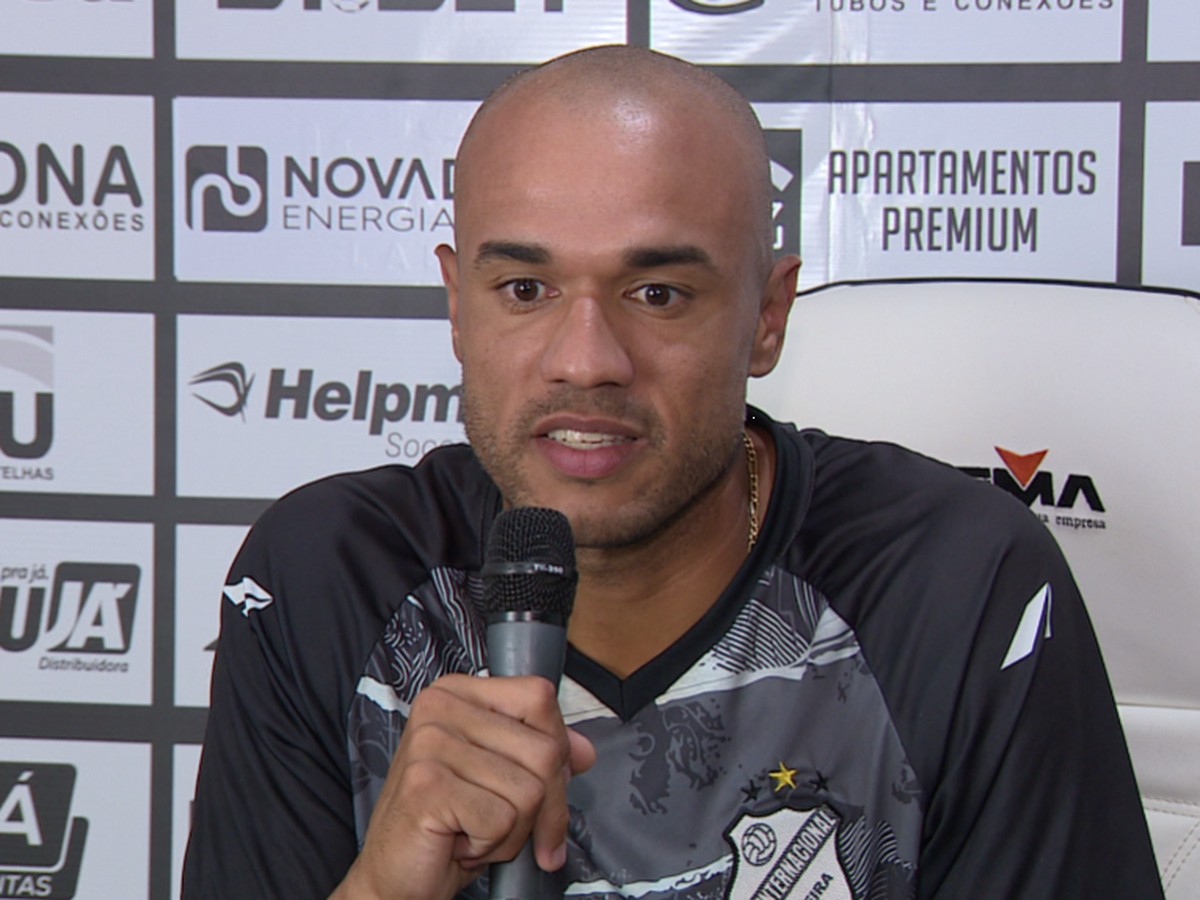 Roger confirma Thiago Umberto na Inter e reforça convite a Ricardo Oliveira para disputa da Série D - Globo.com