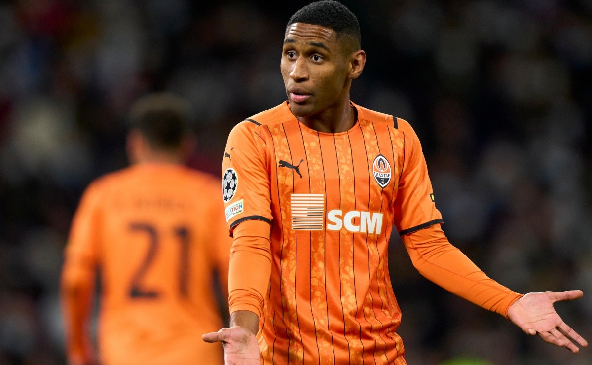 Tetê descarta receber e faz exigência para acertar retorno ao Grêmio; empresário oficializa pedido na Europa - Bolavip Brasil