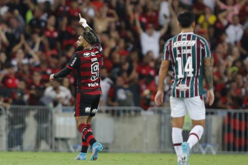 VÍDEO: veja a discussão entre Gabigol e Paulo Sousa na final do Carioca perdida pelo Flamengo - Terra